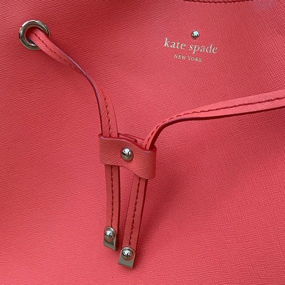 Kate spade coral color bag - Picture 3 of 4